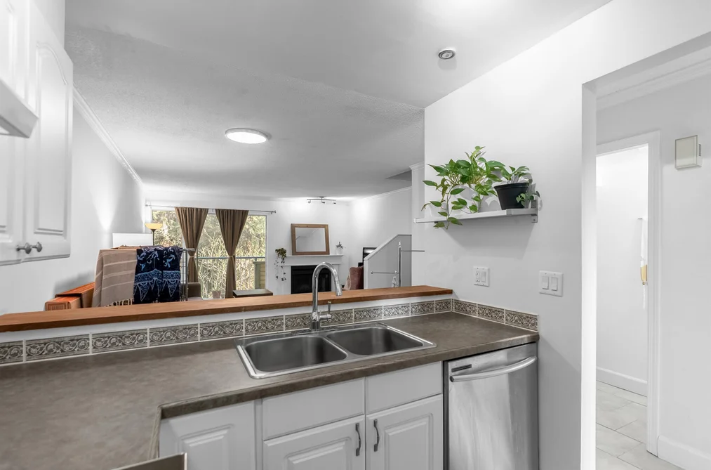 35 2978 WALTON AVENUE, Coquitlam BC V3B 6V6, Coquitlam BC — Residential for Sale - Photo 4