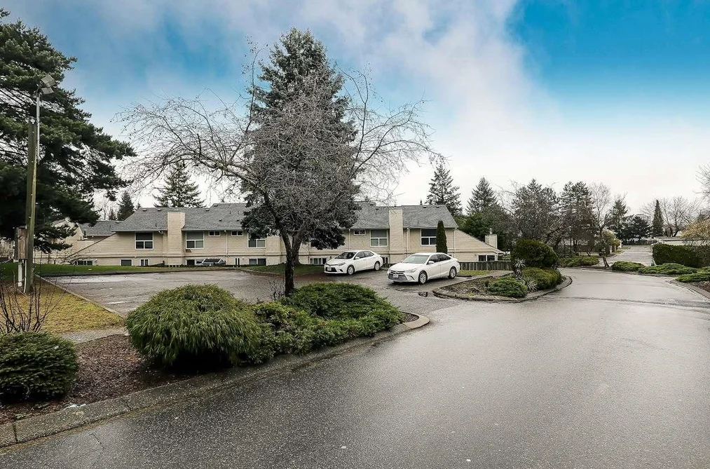 35 3030 TRETHEWEY STREET, Abbotsford BC V2T 4N2, Abbotsford BC — Residential for Sale - Photo 2
