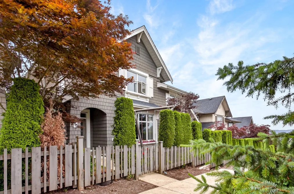 35 3400 DEVONSHIRE AVENUE, Coquitlam BC V3E 0L1, Coquitlam BC — Residential for Sale - Photo 2