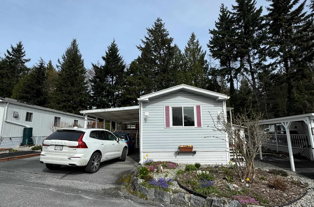 Manufactured Home for sale at 35 4116 Browning Road Sechelt British Columbia - MLS: R3107713