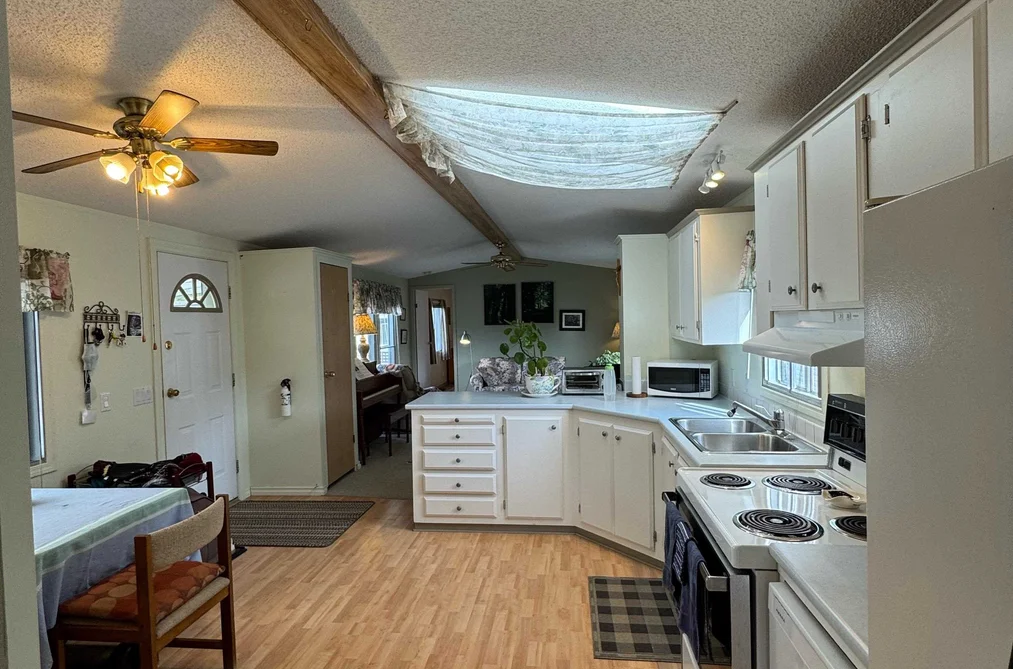 35 4116 BROWNING ROAD, Sechelt BC V7Z 0A3, Sechelt BC — Residential for Sale - Photo 5