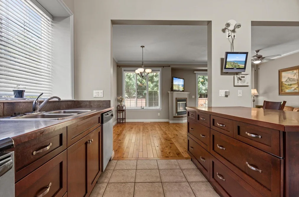 35 45545 TAMIHI WAY, Chilliwack BC V2R 0G2, Chilliwack BC — Residential for Sale — Photo 8 of 37