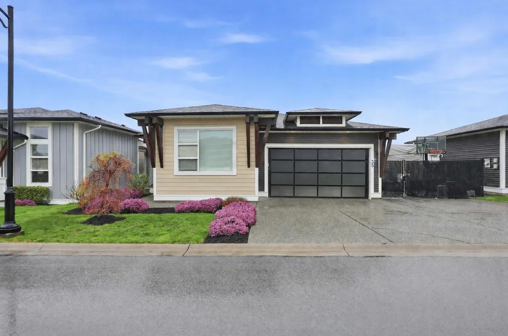 House for sale at 35 46213 Hakweles Road Chilliwack British Columbia - MLS: R3113370