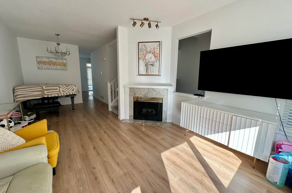 35-5840 Dover Crescent, Richmond, BC - Townhouse for Sale - Photo 7 of 27 35-5840 Dover Crescent, Richmond, BC - Townhouse for Sale - Photo 7 of 27