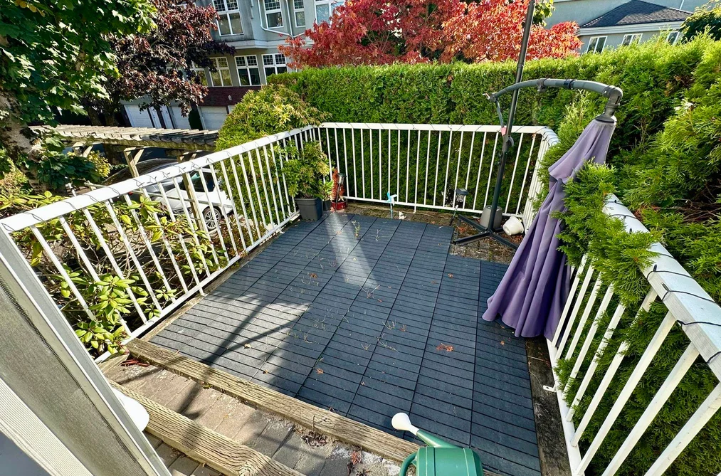 35-5840 Dover Crescent, Richmond, BC - Townhouse for Sale - Photo 8 of 27 35-5840 Dover Crescent, Richmond, BC - Townhouse for Sale - Photo 8 of 27