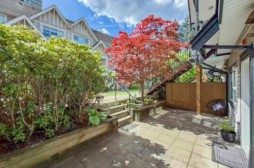 35 730 FARROW STREET, Coquitlam BC V3J 7Y7, Coquitlam BC — Residential for Sale - Photo 2