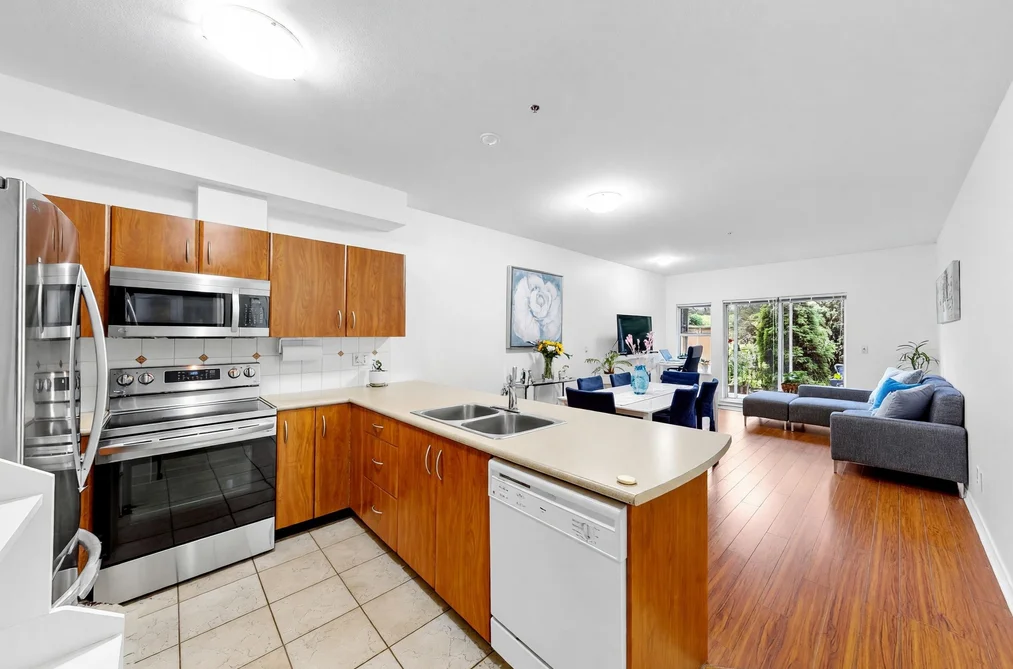 35 730 FARROW STREET, Coquitlam BC V3J 7Y7, Coquitlam BC — Residential for Sale - Photo 4