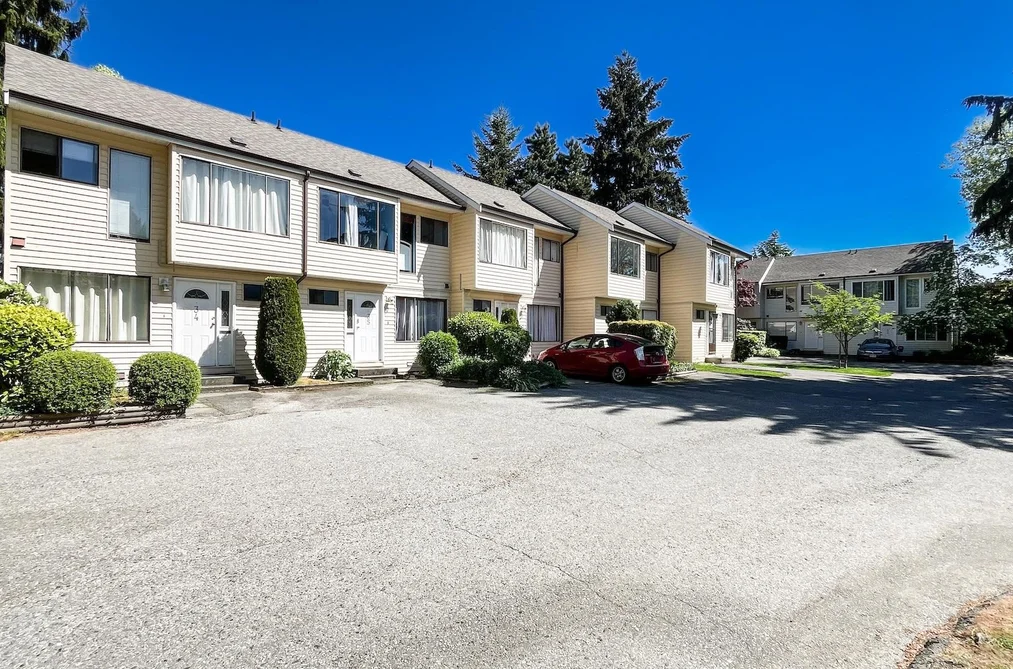 35 9348 128 STREET, Surrey BC V3V 6A4, Surrey BC — Residential for Sale - Photo 2