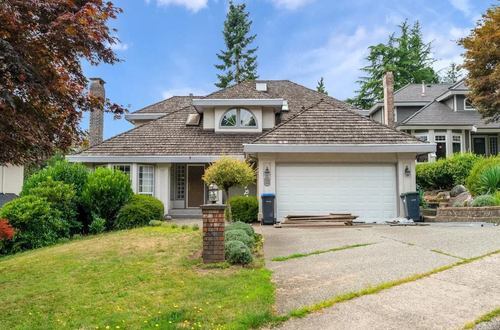 House for sale at 35 Wildwood Drive Port Moody British Columbia - MLS: R3108644