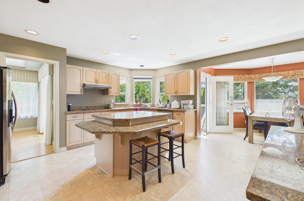 35 WILDWOOD DRIVE, Port Moody BC V3H 4M5, Port Moody BC — Residential for Sale — Photo 12 of 40