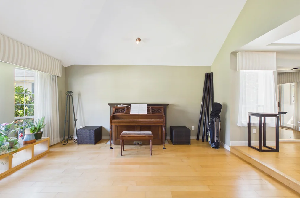 35 WILDWOOD DRIVE, Port Moody BC V3H 4M5, Port Moody BC — Residential for Sale — Photo 8 of 40