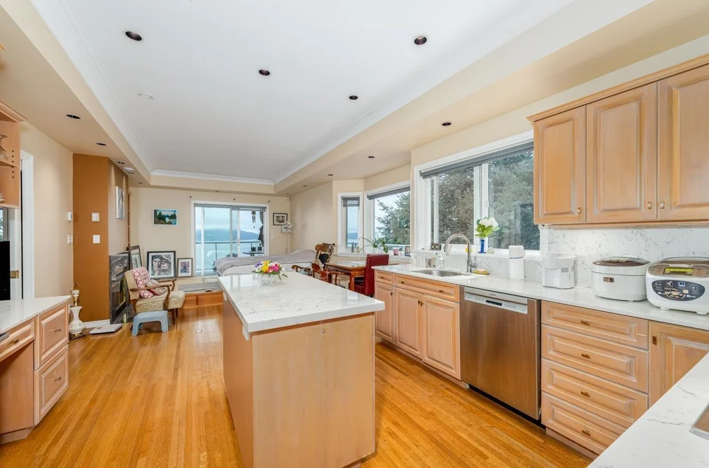 350 KELVIN GROVE WAY, Lions Bay BC V0N 2E0, Lions Bay BC — Residential for Sale - Photo 5