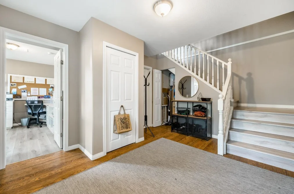 35026 EXBURY AVENUE, Abbotsford BC V2S 6X6, Abbotsford BC — Residential for Sale - Photo 2
