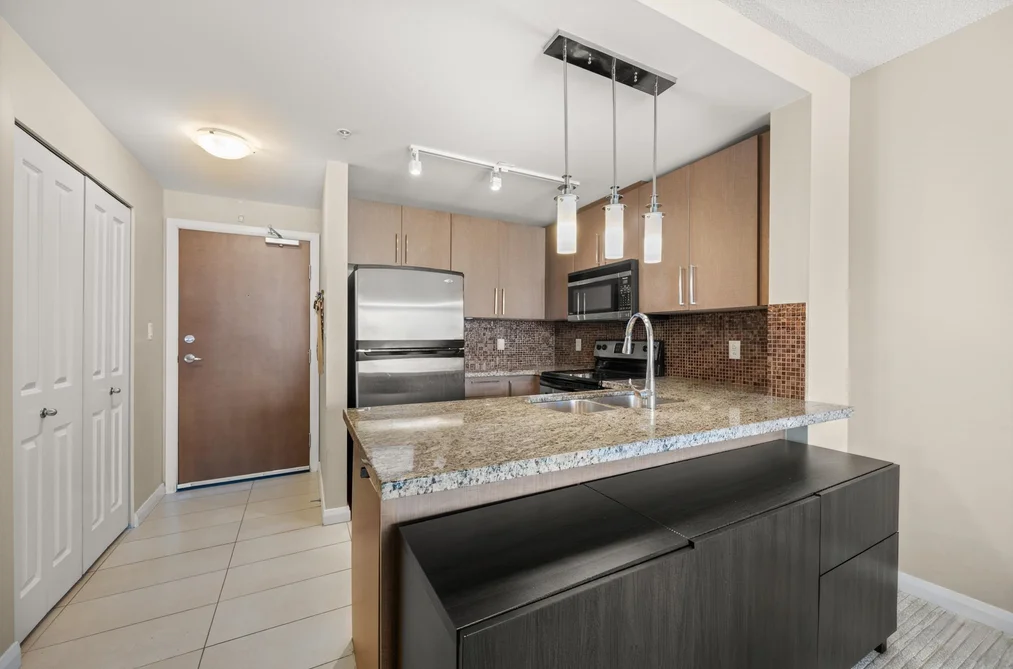 3503 888 CARNARVON STREET, New Westminster BC V3M 0C6, New Westminster BC — Residential for Sale - Photo 3