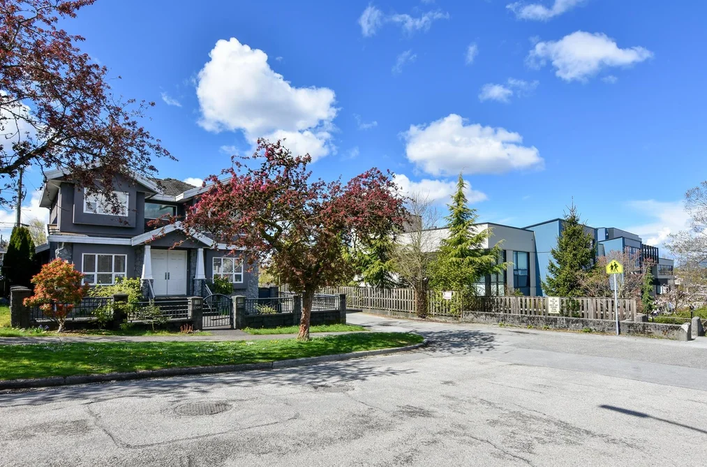 3506 HAIDA DRIVE, Vancouver BC V5M 3Z4, Vancouver BC — Residential for Sale - Photo 2