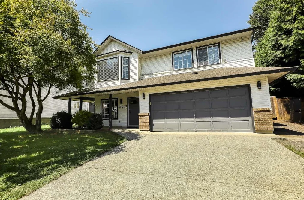 House for sale at 35063 Spencer Street Abbotsford British Columbia - MLS: R3143236