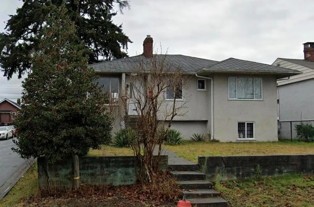 House for sale at 3507 Monmouth Avenue Vancouver British Columbia - MLS: R3118049