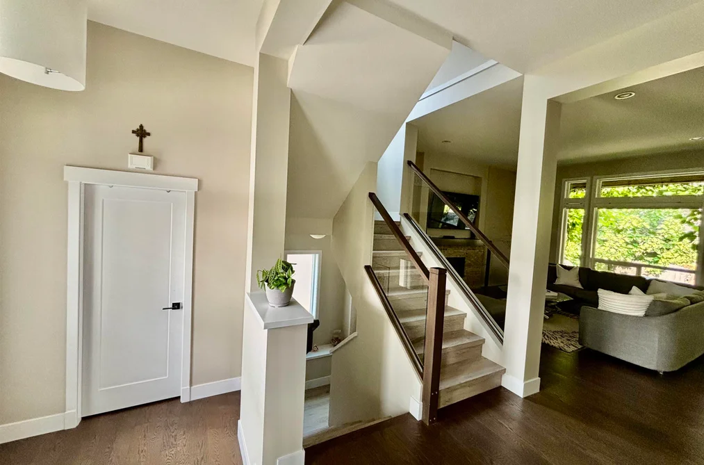 3509 Bishop Place, Coquitlam, BC - MLS: R3162334 - Photo 4 3509 Bishop Place, Coquitlam, BC - MLS: R3162334 - Photo 4