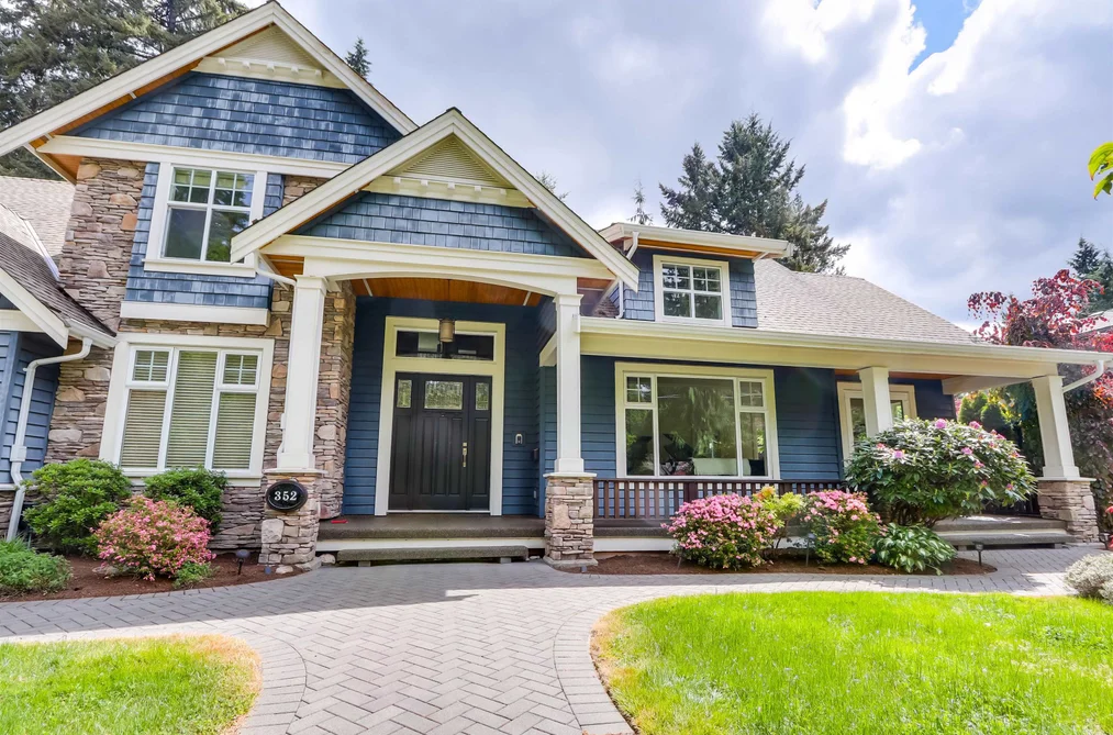 House for sale at 352 St.James Crescent West Vancouver British Columbia - MLS: R3125832