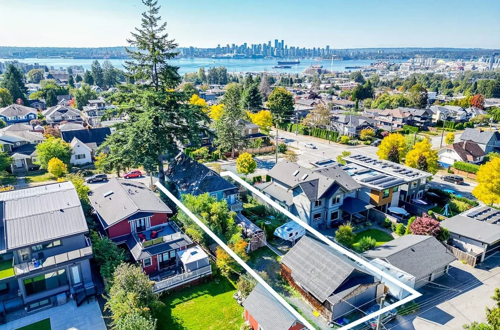 352 W 15TH STREET, North Vancouver BC V7M 1S5, North Vancouver BC — Residential for Sale - Photo 3