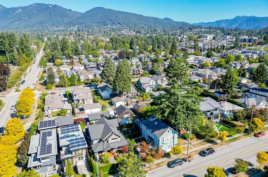 352 W 15TH STREET, North Vancouver BC V7M 1S5, North Vancouver BC — Residential for Sale - Photo 5
