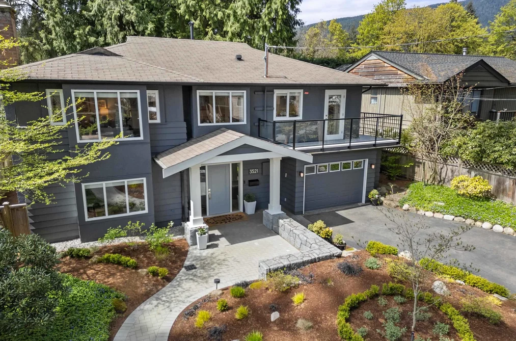 House for sale at 3521 Duval Road North Vancouver British Columbia - MLS: R3118737