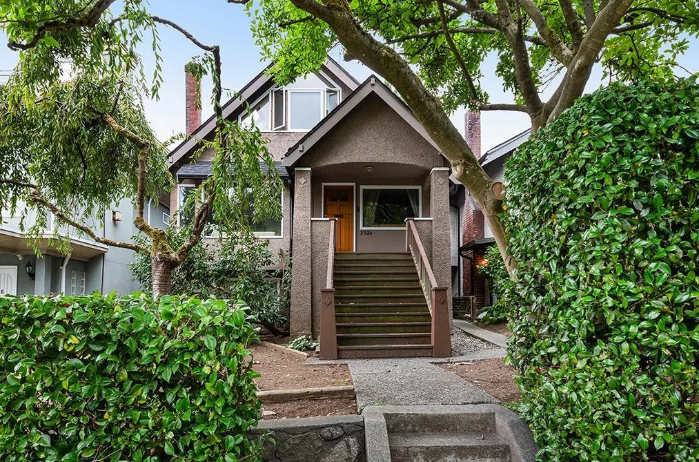 House for sale at 3524 W 16th Avenue Vancouver British Columbia - MLS: R3167586