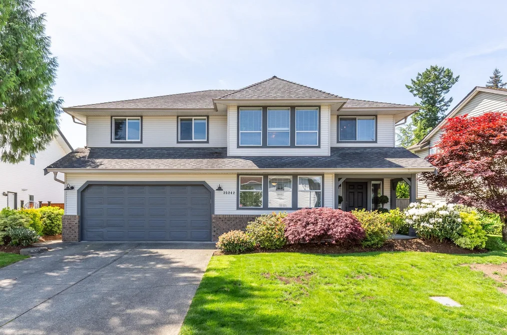 House for sale at 35242 Corbett Place Abbotsford British Columbia - MLS: R3120405