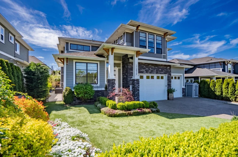 House for sale at 35272 Mcewen Avenue Mission British Columbia - MLS: R3115884