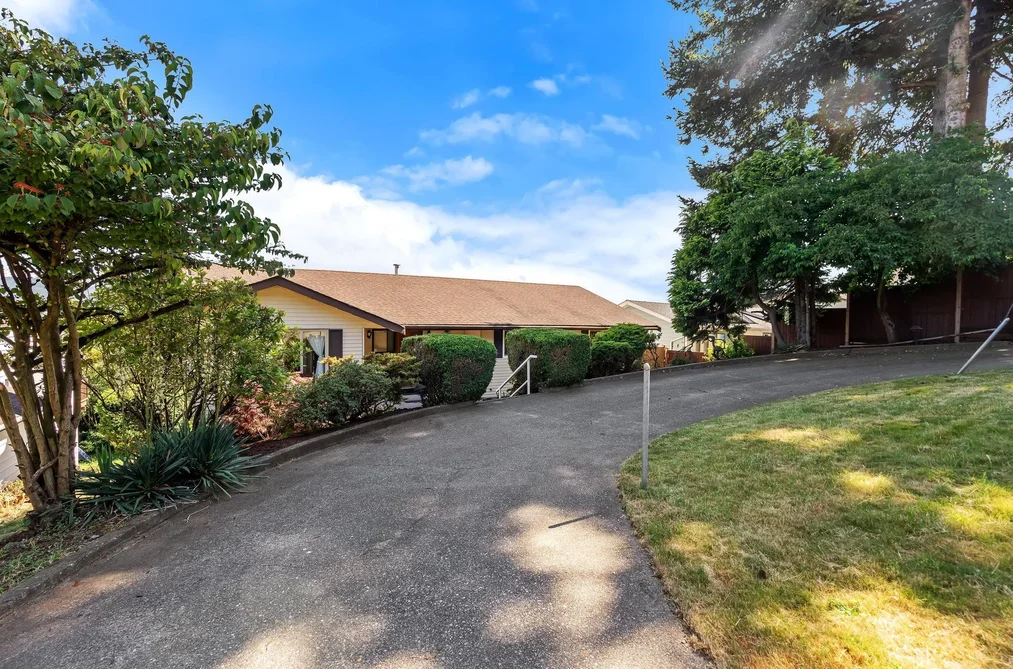 35334 ROCKWELL DRIVE, Abbotsford BC V3G 2C9, Abbotsford BC — Residential for Sale — Photo 3 of 40