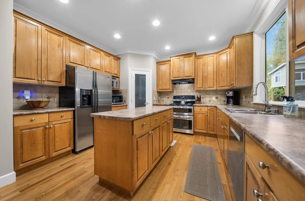 35367 Kinloch Place, Abbotsford, BC - MLS: R3178922 - Photo 13 35367 Kinloch Place, Abbotsford, BC - MLS: R3178922 - Photo 13