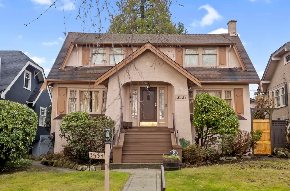 House for sale at 3537 W 31st Avenue Vancouver British Columbia - MLS: R3117096