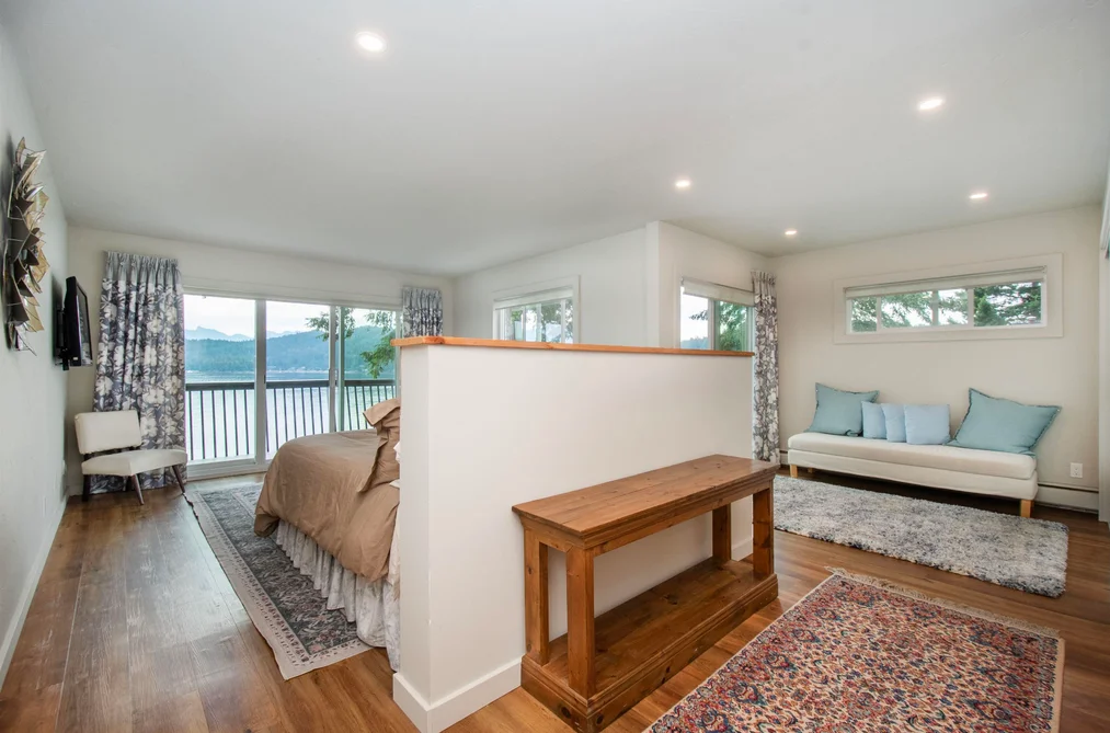354 AVALON DRIVE, Gibsons BC V0N 1V8, Gibsons BC — Residential for Sale — Photo 24 of 39