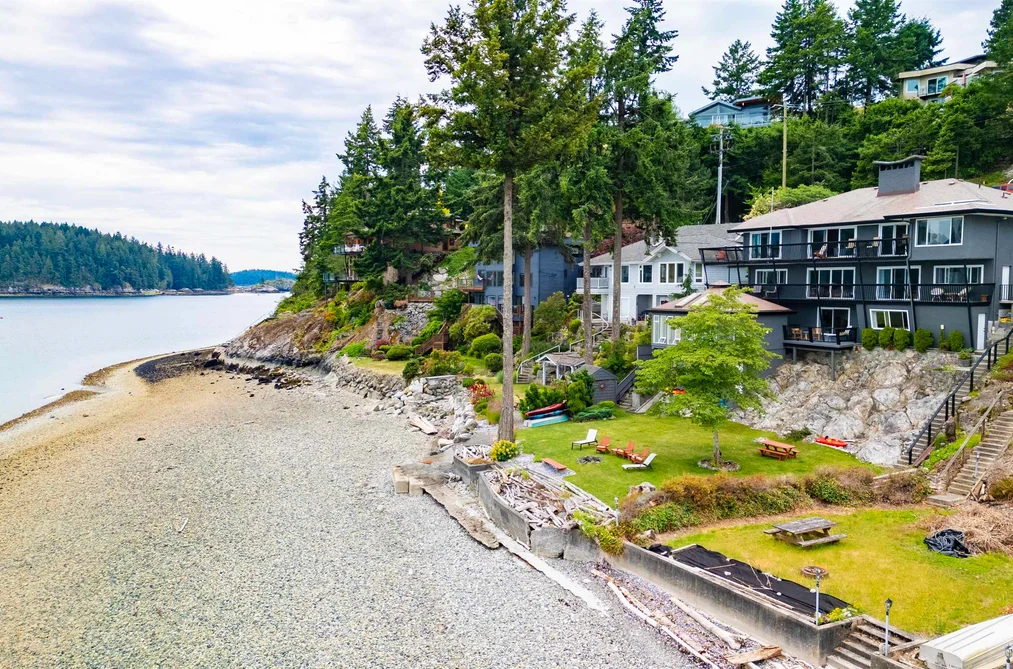 354 AVALON DRIVE, Gibsons BC V0N 1V8, Gibsons BC — Residential for Sale — Photo 7 of 39