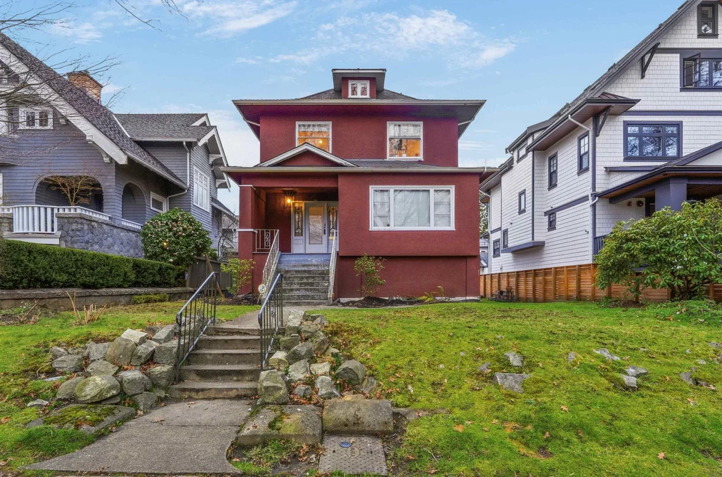 House for sale at 354 W 15th Avenue Vancouver British Columbia - MLS: R3095086