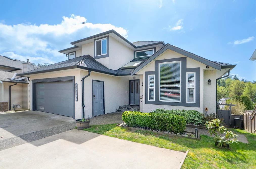 35408 LETHBRIDGE DRIVE, Abbotsford BC V3G 1J7, Abbotsford BC — Residential for Sale - Photo 2