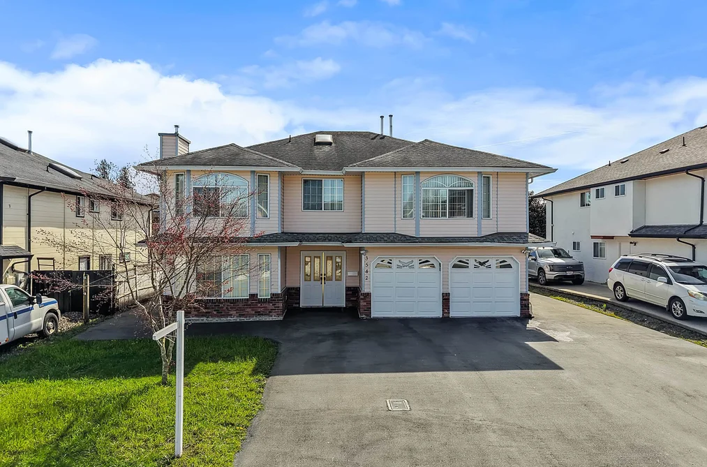 House for sale at 3542 Galiano Drive Abbotsford British Columbia - MLS: R3106484