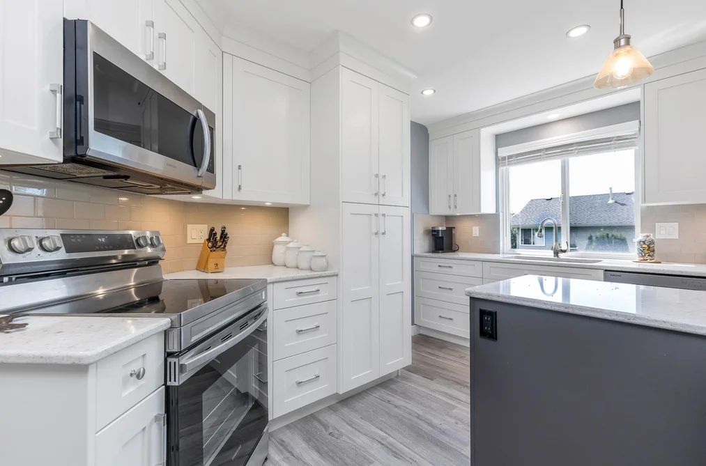 35479 TWEEDSMUIR DRIVE DRIVE, Abbotsford BC V2T 2X8, Abbotsford BC — Residential for Sale — Photo 10 of 40