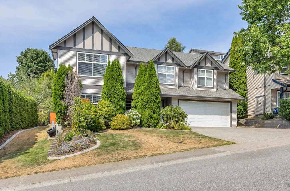 35479 TWEEDSMUIR DRIVE DRIVE, Abbotsford BC V2T 2X8, Abbotsford BC — Residential for Sale - Photo 2