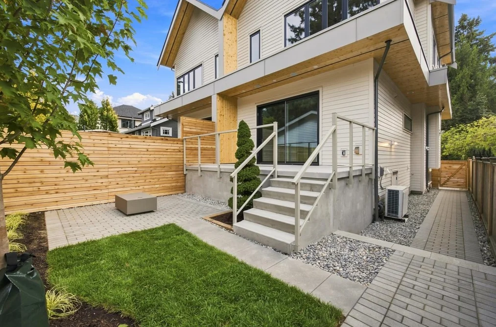 3549 W 38th Avenue, Vancouver, BC - Half Duplex for Sale - Photo 2 of 39