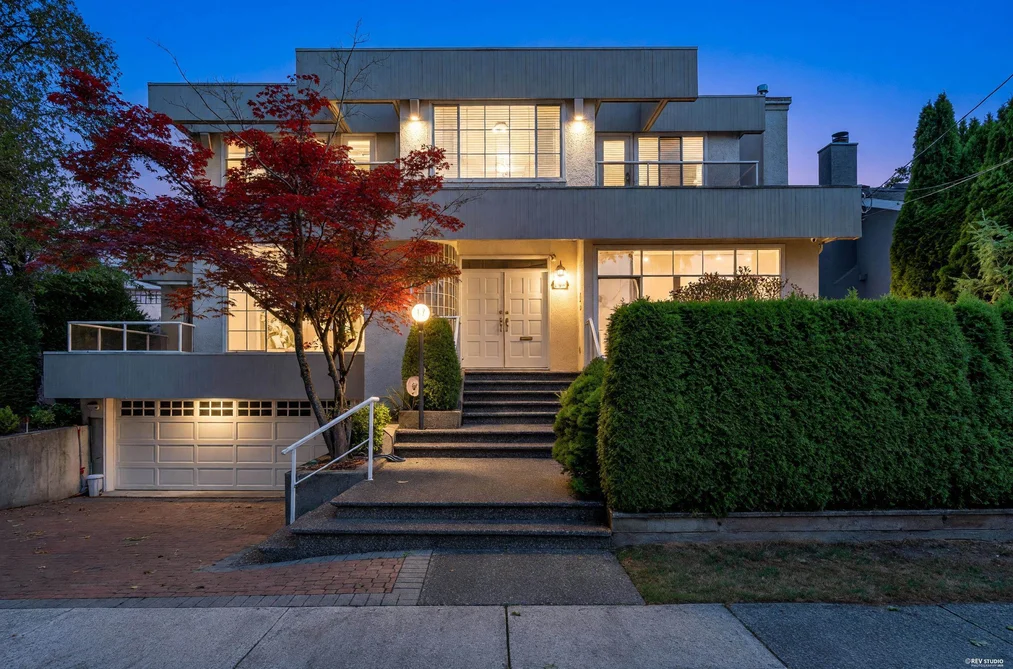 House for sale at 3549 W 40th Avenue Vancouver British Columbia - MLS: R3145779