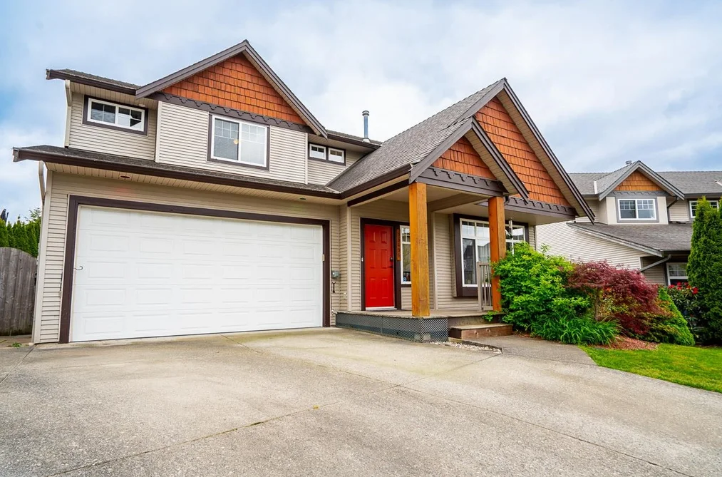 House for sale at 35496 Strathcona Court Abbotsford British Columbia - MLS: R3117098