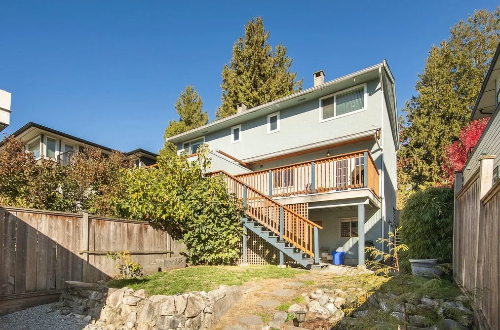355 E 4th St, North Vancouver, BC - MLS: R3177726