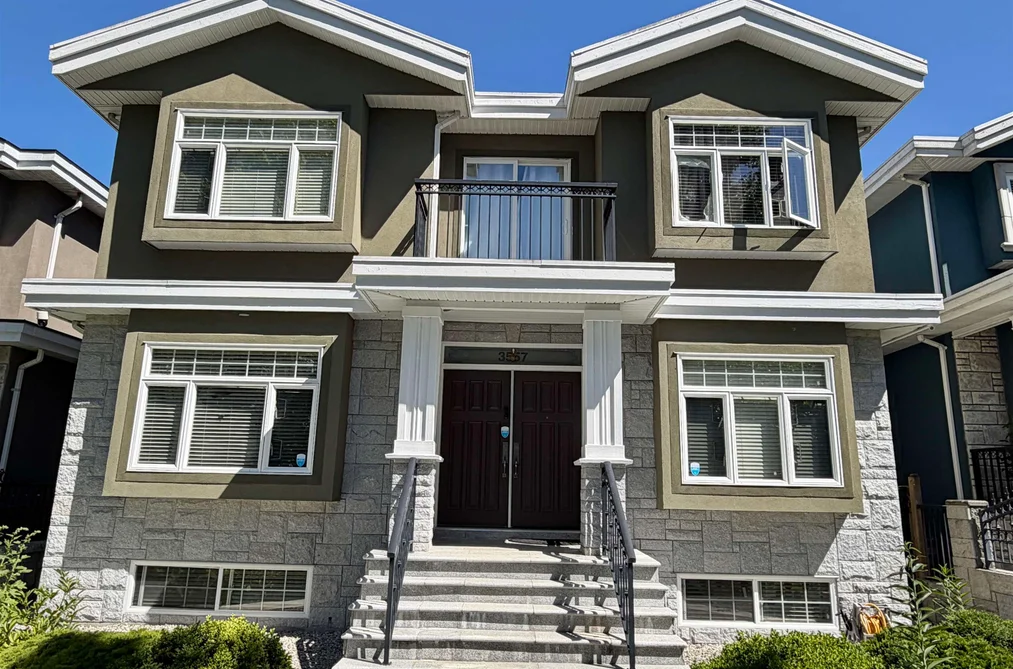 House for sale at 3557 E 47th Avenue Vancouver British Columbia - MLS: R3139041