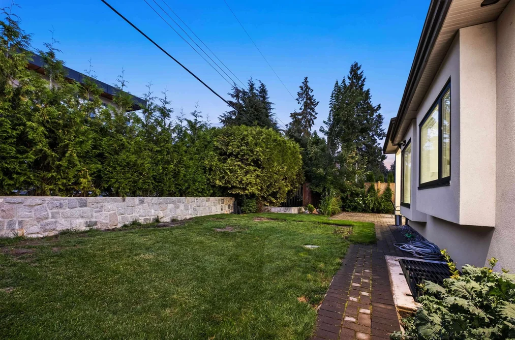 3560 Highland Boulevard, North Vancouver, BC - MLS: R3179688 - Photo 30 3560 Highland Boulevard, North Vancouver, BC - MLS: R3179688 - Photo 30