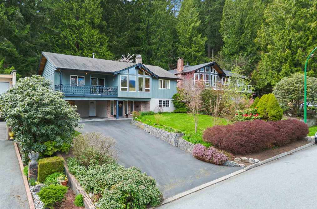 3563 SYKES ROAD, North Vancouver BC V7K 2X4, North Vancouver BC — Residential for Sale - Photo 2