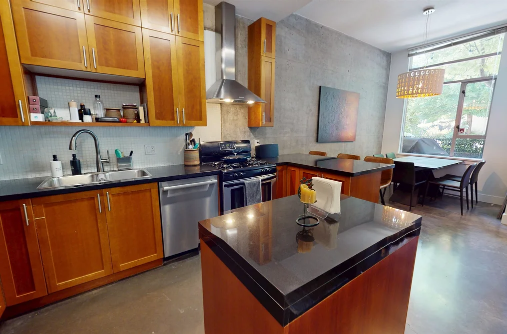 357 E 11TH AVENUE, Vancouver, BC — Residential for Sale — Photo 10 of 40