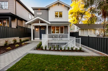 357 E 22nd St, North Vancouver, BC - MLS: R3177205