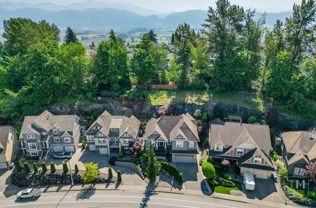 35778 MARSHALL ROAD, Abbotsford BC V3G 3A4, Abbotsford BC — Residential for Sale - Photo 2