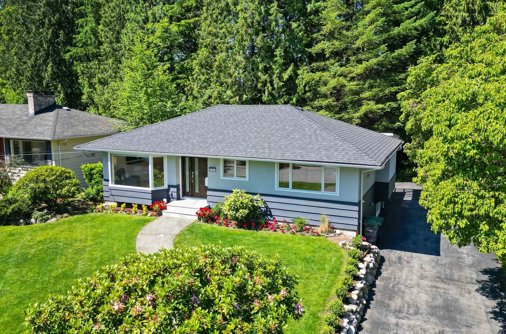 House for sale at 3581 Bluebonnet Road North Vancouver British Columbia - MLS: R3137871